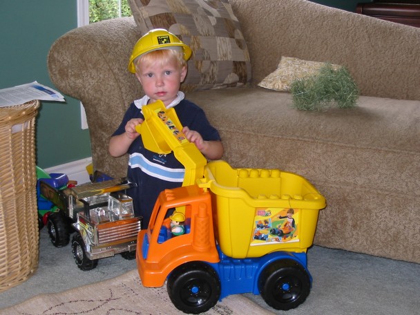 608x456 pixels (86K)