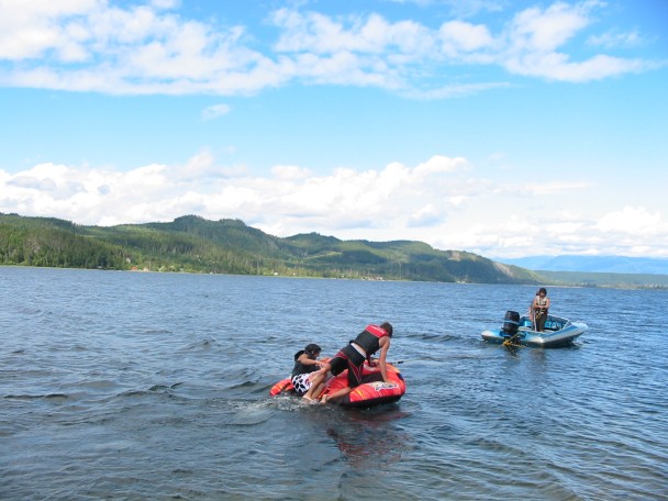 608x456 pixels (68K)