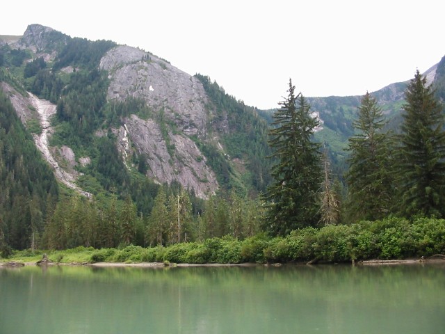 640x480 pixels (78K)