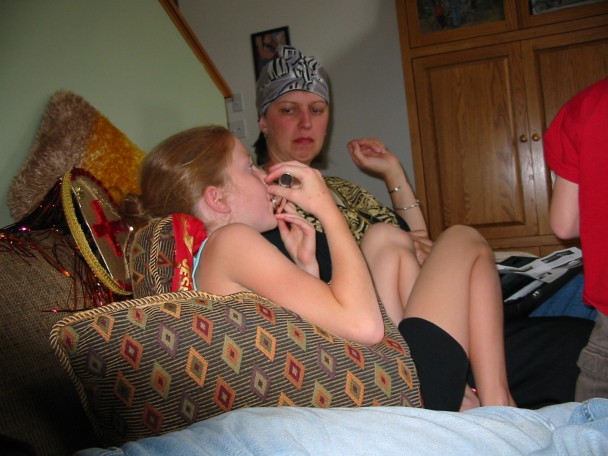 608x456 pixels (69K)